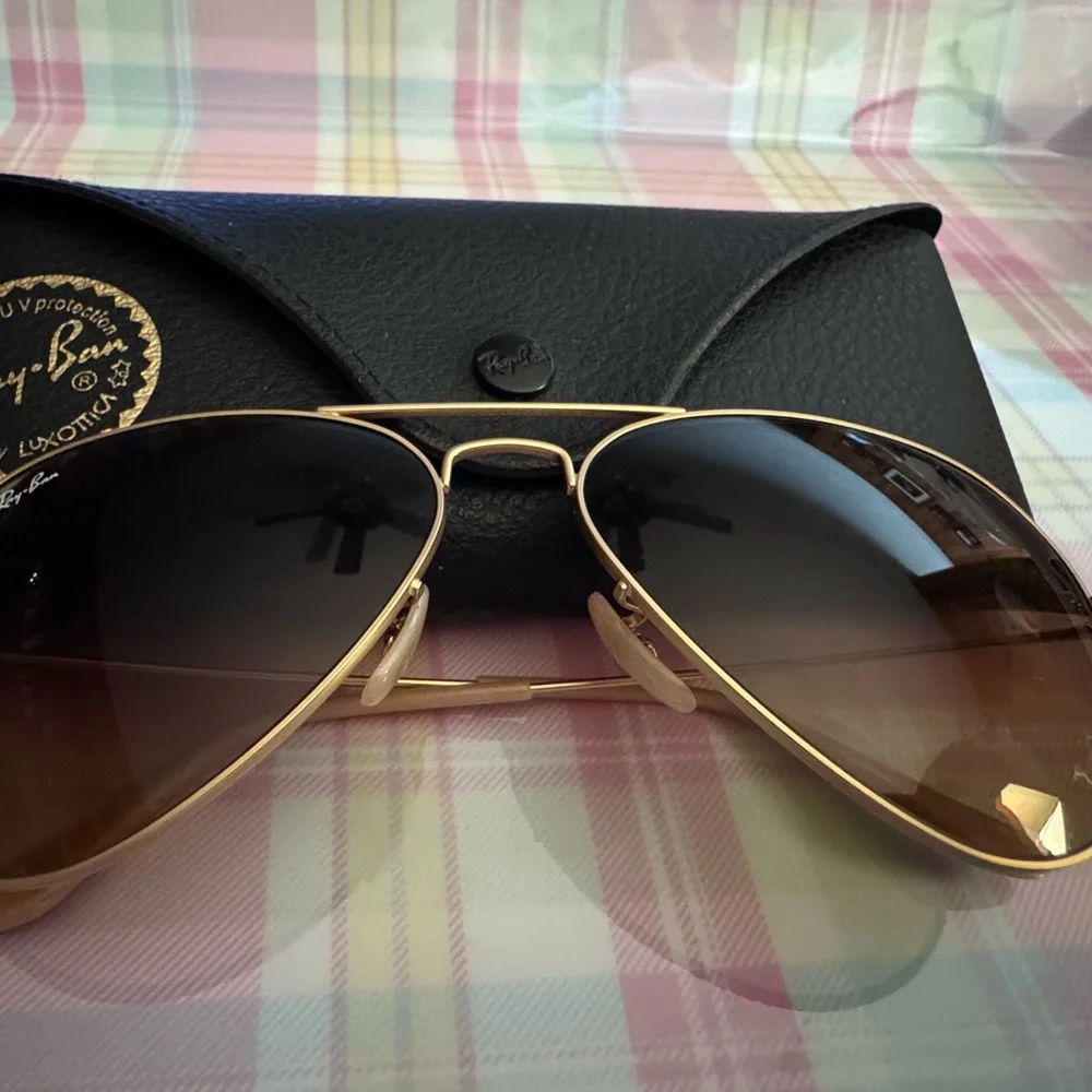 Ray-Ban Gold Frame Sunglasses with Dark Lenses